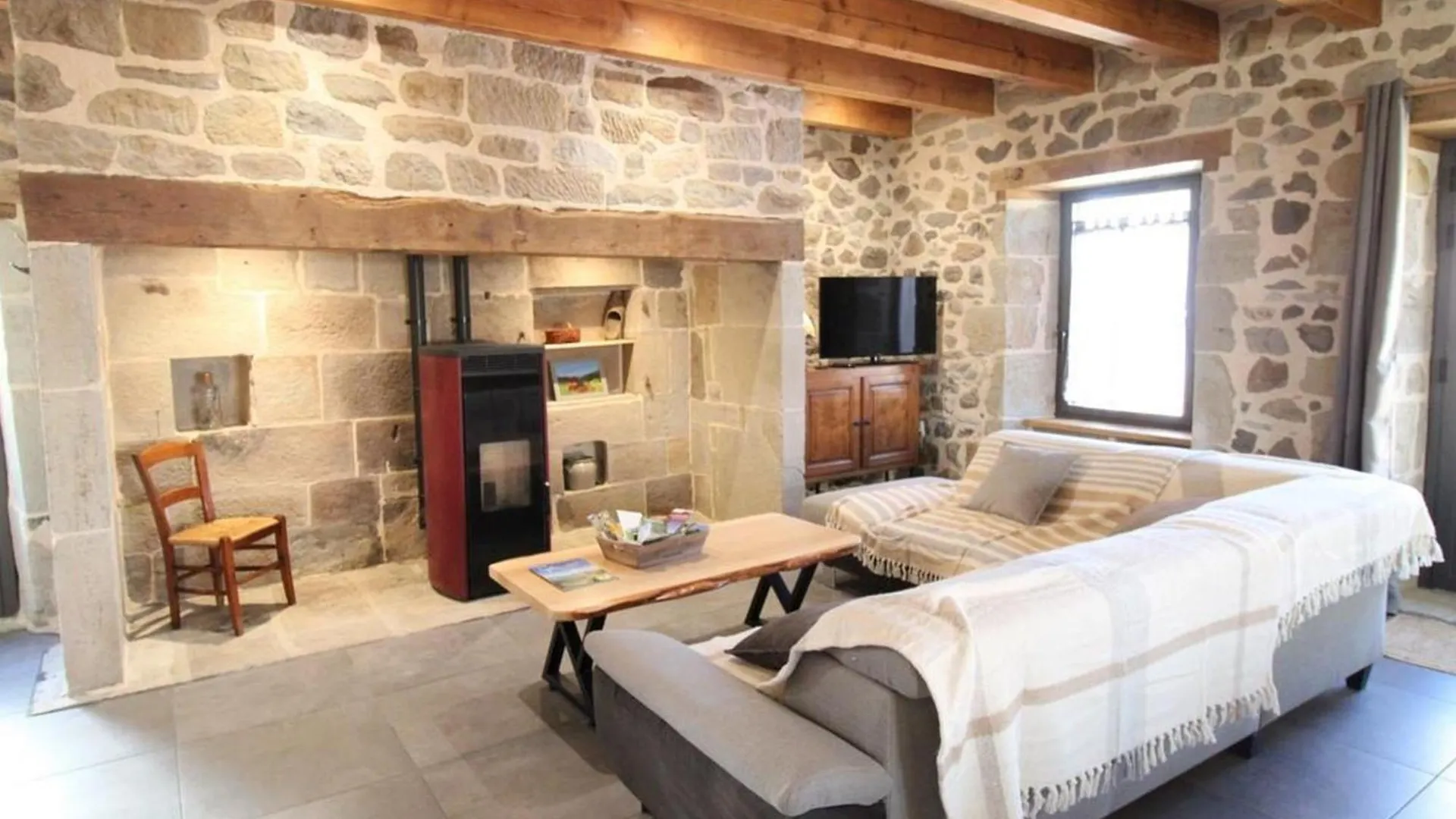 Charmante Maison A Mandailles, Nature Et Aventure, Cheminee, Wifi, Animaux Acceptes - Fr-1-742-572 Mandailles-Saint-Julien